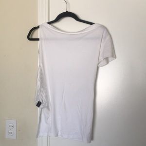 Retro sleeveless mesh shirt